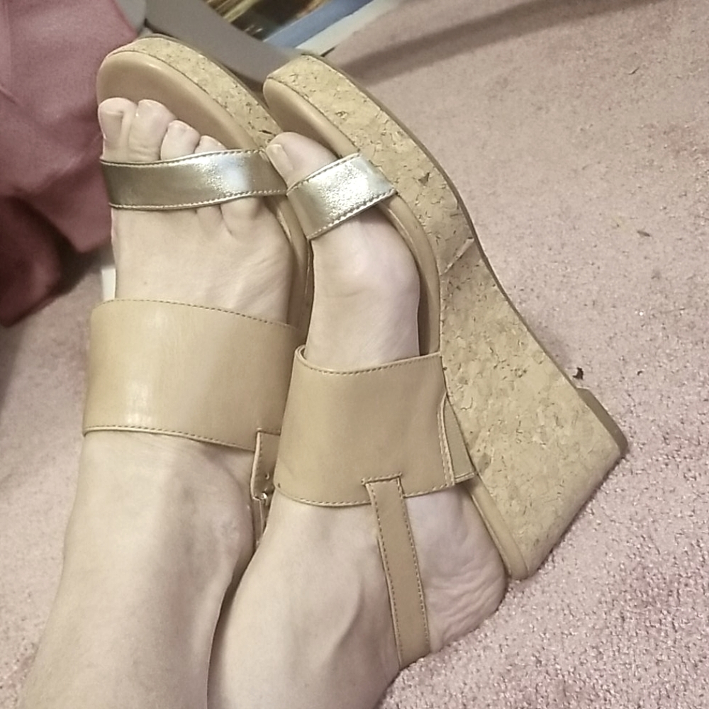 Leather sandals